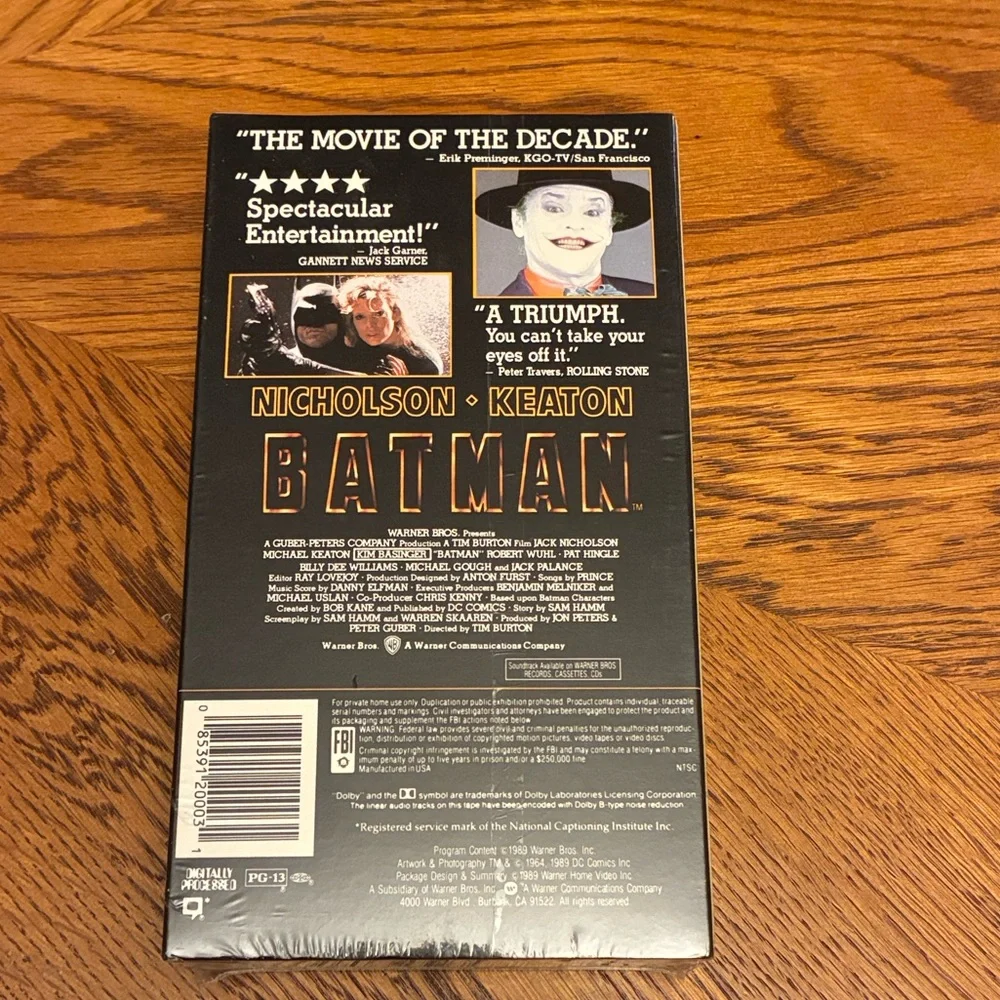 BATMAN VHS Video Tape 1989 Jack Nicholson Michael Keaton. NEW Sealed